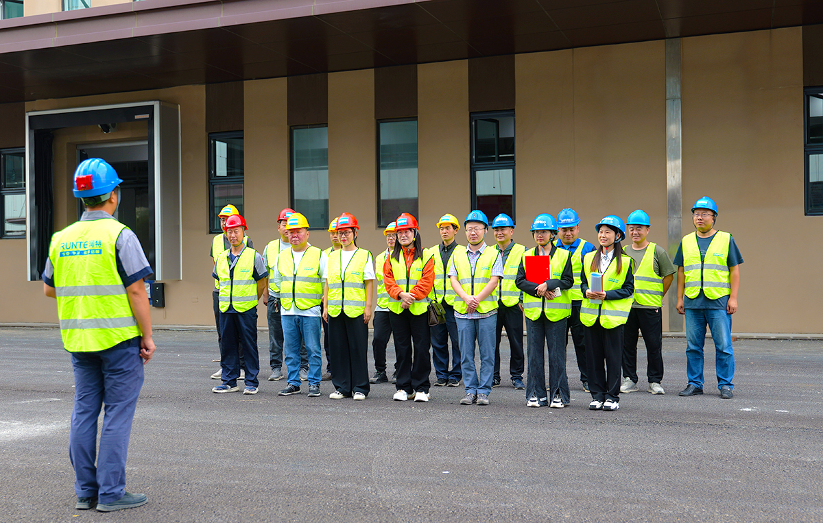 华人策略社区loading